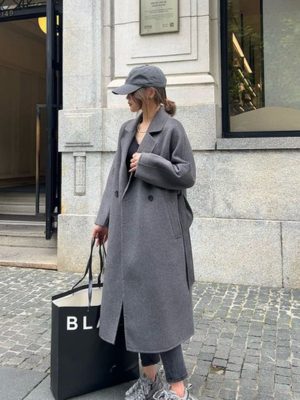 Windsor Double-Breasted Cashmere Overcoat - Image 4